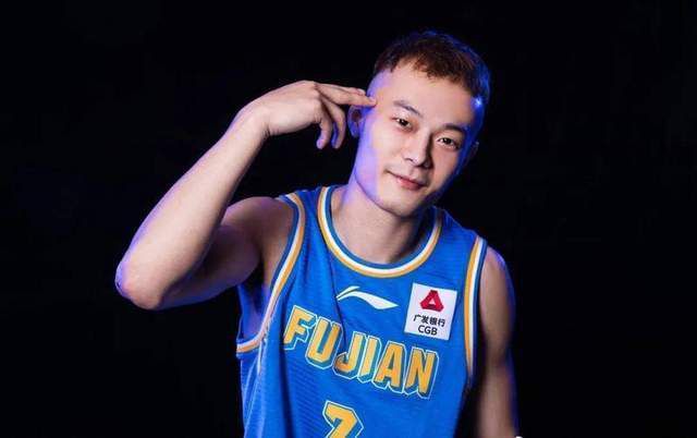 女被男啪到哭的视频网站