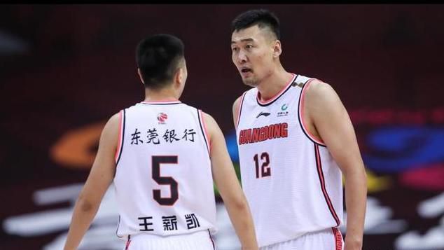 足球运动员的女人