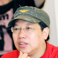 吻胸摸屁股视频