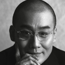 暗中窥视